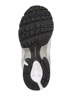 530 Bungee -sneakerit