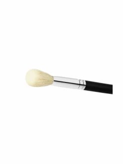 137 Long Blending Brush -häivytyssivellin