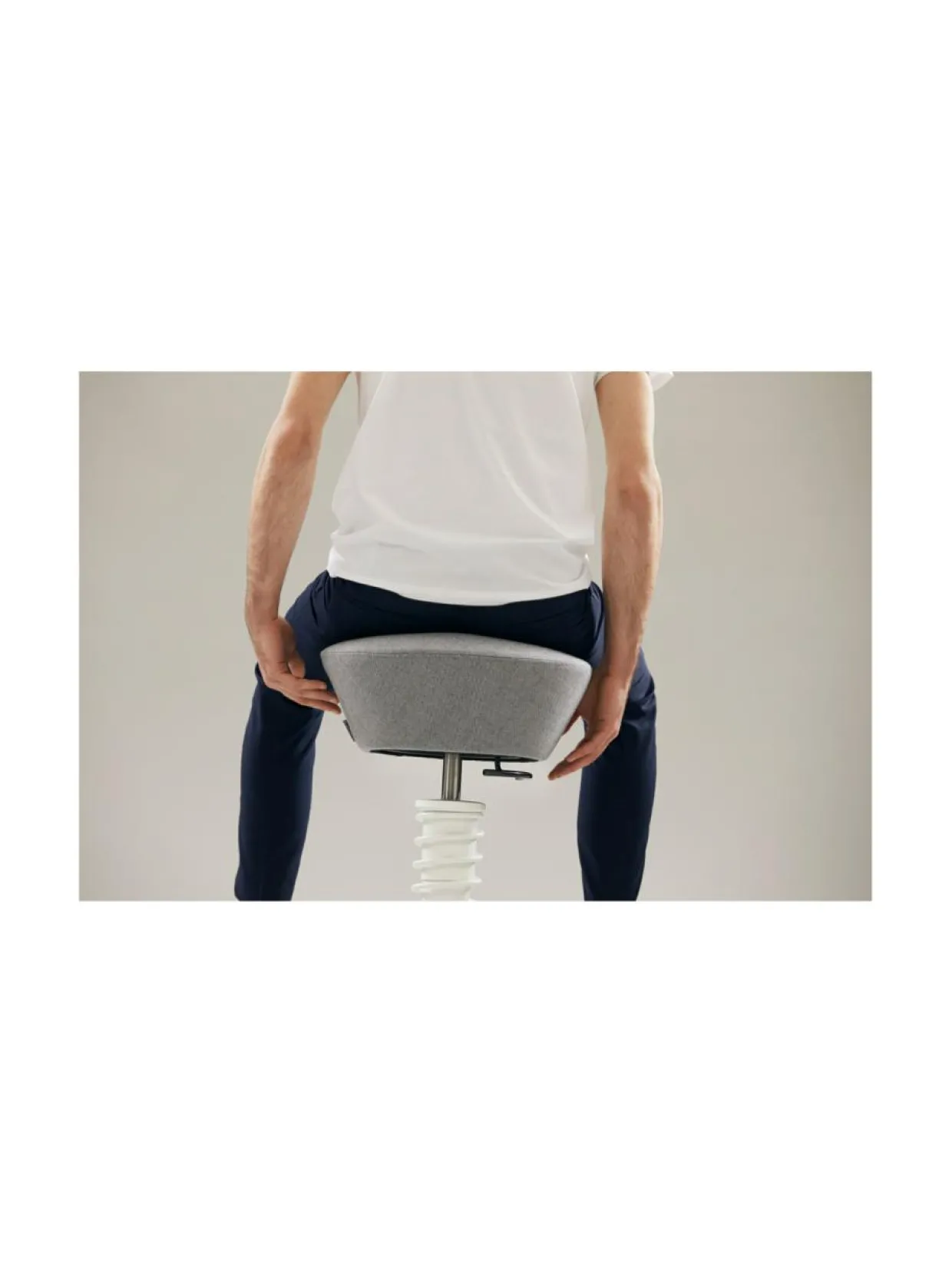 Aeris Swopper työtuoli, musta keinonahka