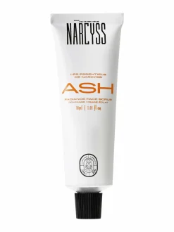 Ash Travel Facial Scrub -kuorintageelinaamio 30 ml