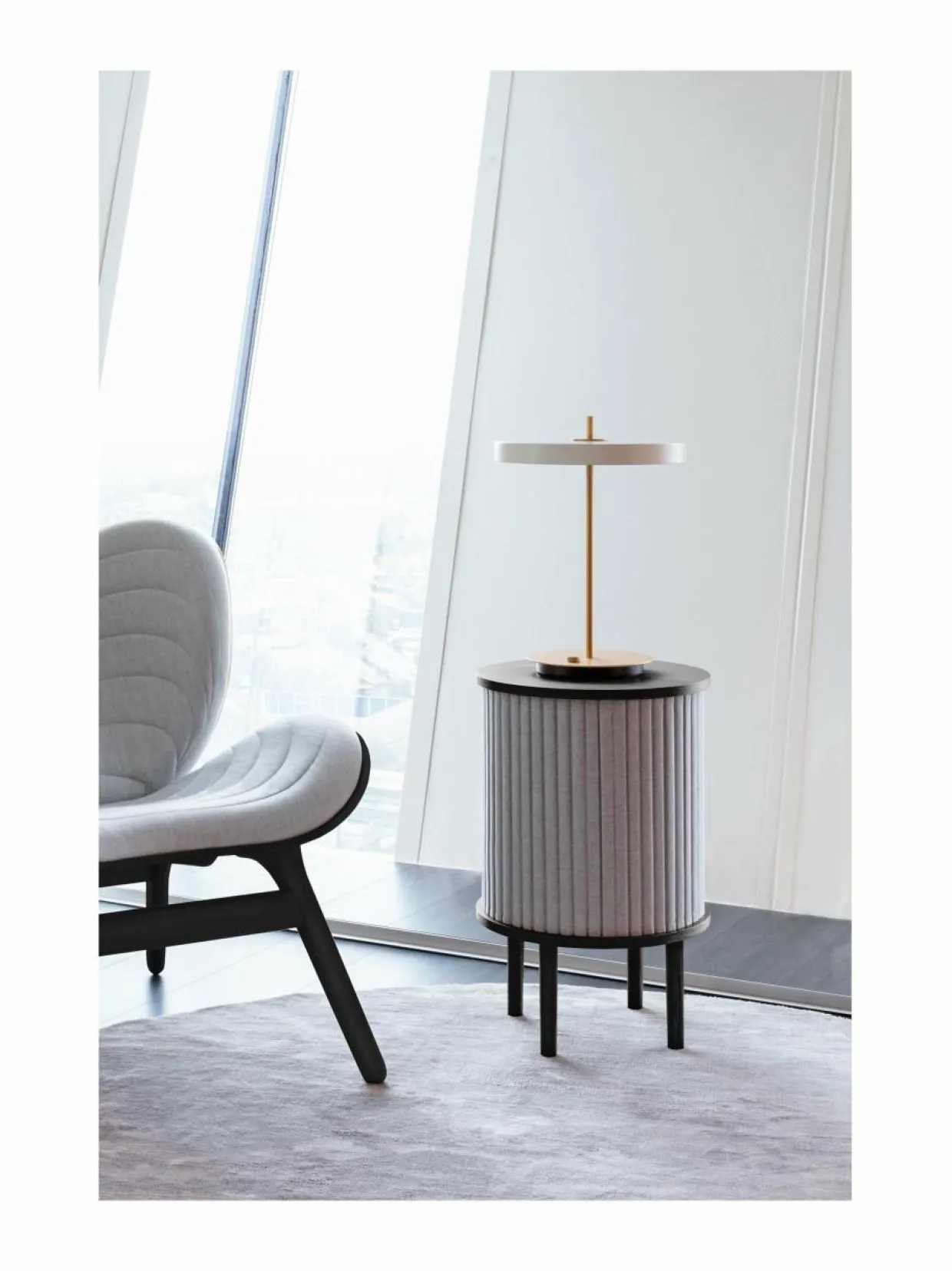 Asteria-pöytävalaisin