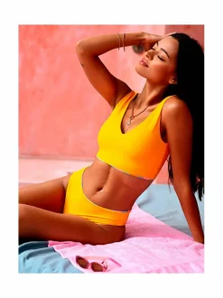 Bay Playa -bikinialaosa