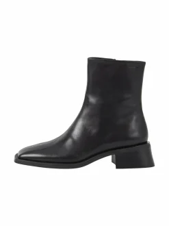 Blanca-nahkanilkkurit