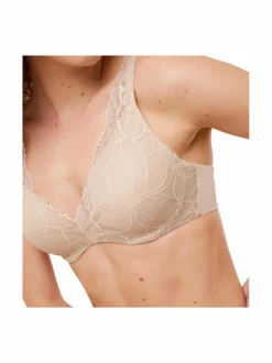 Body Make-Up Illusion -pitsirintaliivit