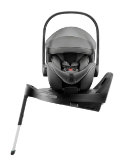 Britax Baby-Safe Pro turvakaukalo ja Vario Base 5Z telakka