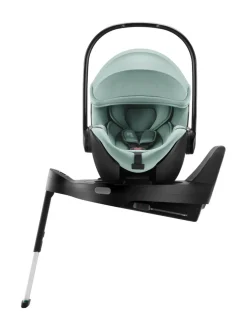 Britax Baby-Safe Pro turvakaukalo ja Vario Base 5Z telakka