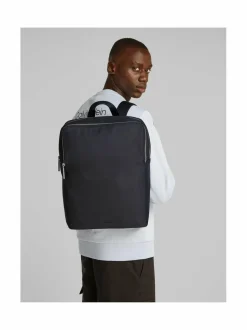 Business Tech Squared -reppu