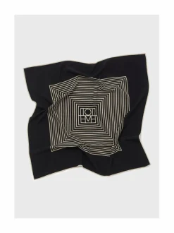 Centered Monogram -silkkihuivi