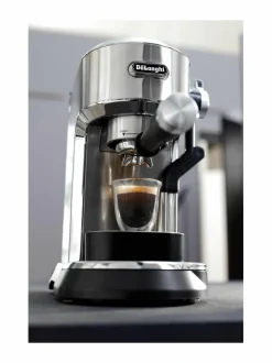 Dedica Maestro Plus -espressokeitin
