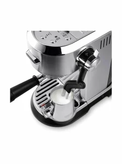 Dedica Maestro Plus -espressokeitin