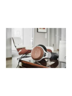 Denon AH-D7200 sankakuulokkeet