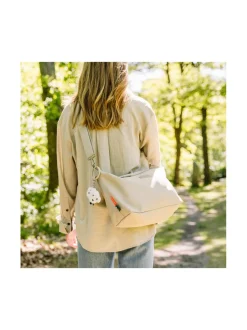 Done by Deer hoitolaukku aisaan