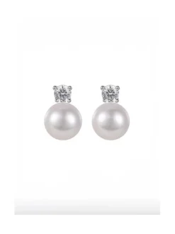 Ebba Helmikorvakorut Moisaniitilla