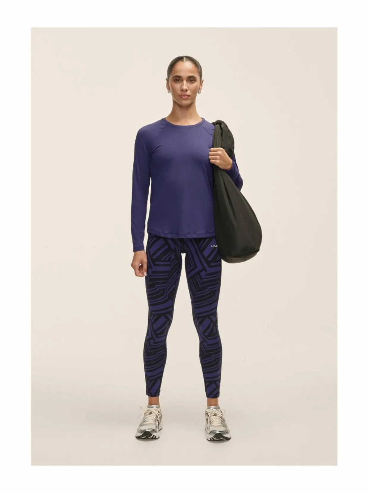 Essential Printed -treenitrikoot