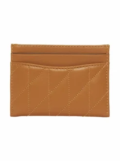 Essential-korttikotelo