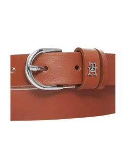 Essentials Effortless -nahkavyö, 2.5 cm