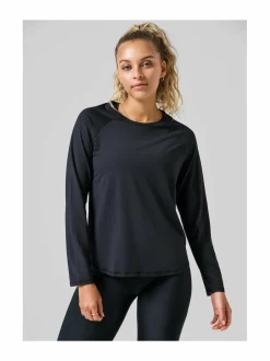 Essential-treenipaita