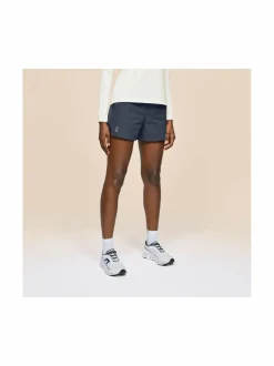 Essential-treenishortsit