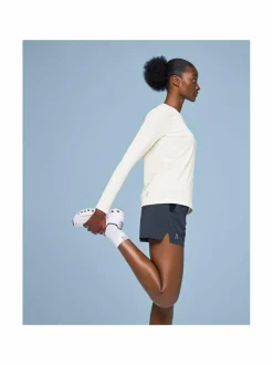 Essential-treenishortsit