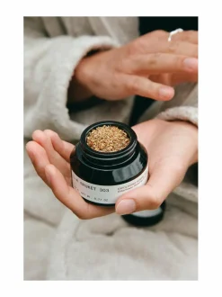 Exfoliating Herbal Peel -kuorinta-aine