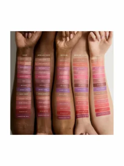 Fenty Cheeks Suede Powder Blush -poskipuna