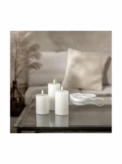 Flamme Charge LED -pöytäkynttiläsetti 10 cm + 12,5 cm + 15 cm