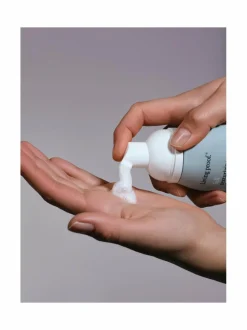 Full Texturizing Foam -muotovaahto, 148ml