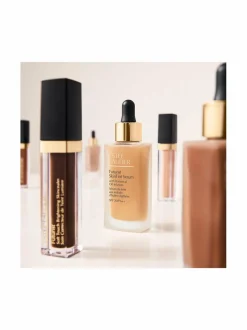 Futurist Skintint Serum Foundation SPF20 -seerumimeikkivoide