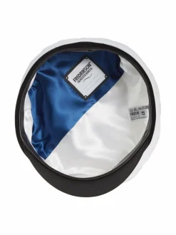 Hienompi ylioppilaslakki, suomalainen