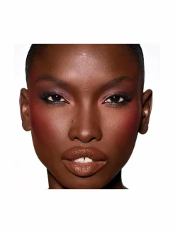 Icon Refillable Semi-Matte Lipstick -huulipuna, täyttöpakkaus.