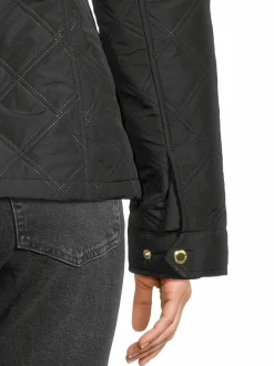 International Halsey -tikkitakki