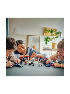 LEGO City F1®-talli ja Mercedes-AMG‑ ja Alpine-autot 60444