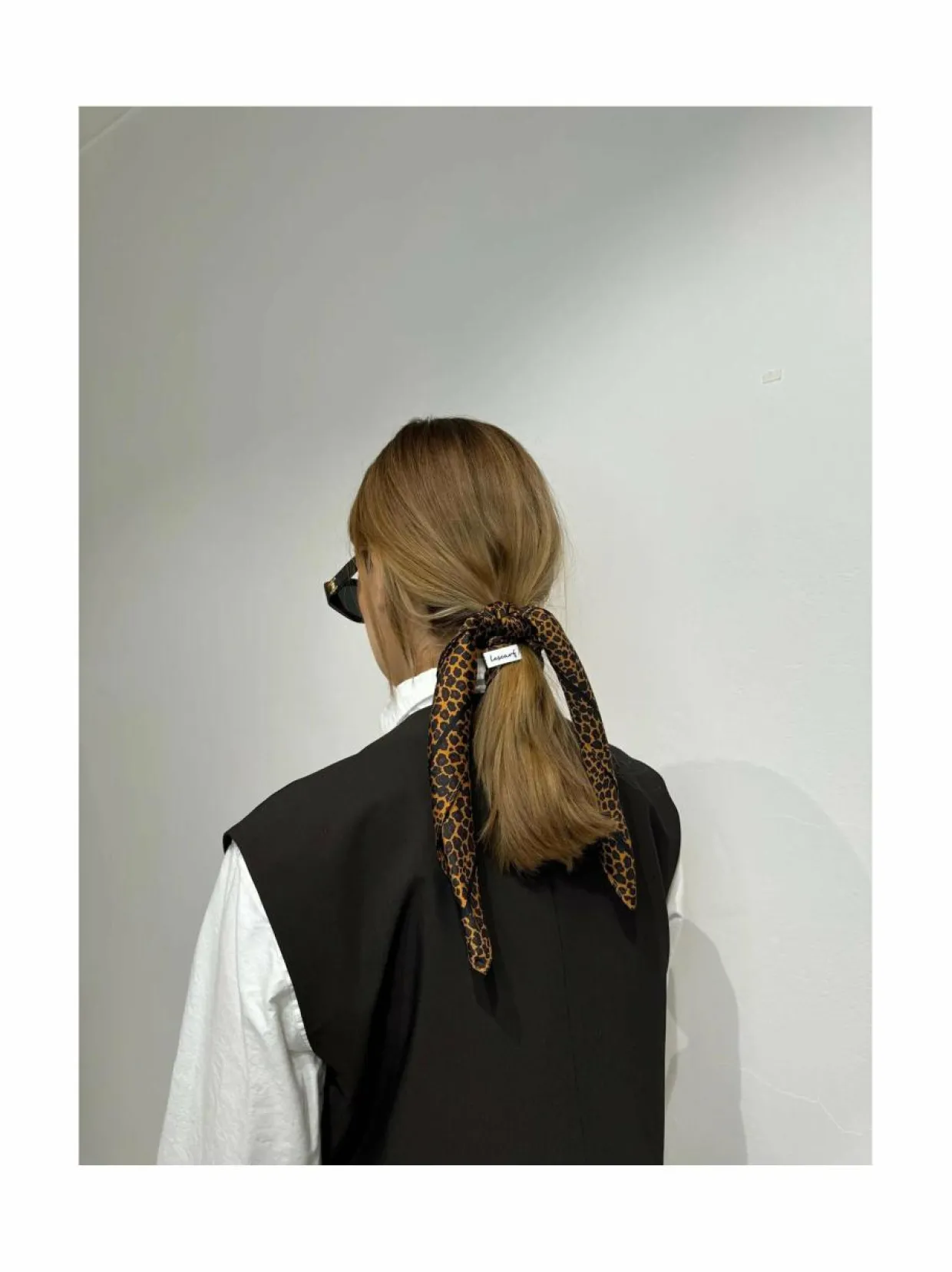 Leo Scarf -silkkihuivi