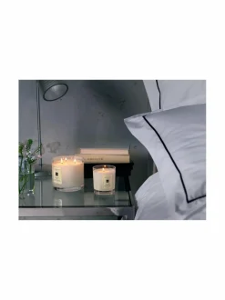 London Peony & Blush Suede -tuoksukynttilä 200 g