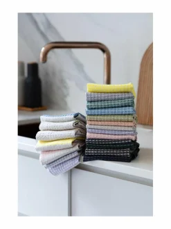 Maija-pyyhe 48 x 70 cm