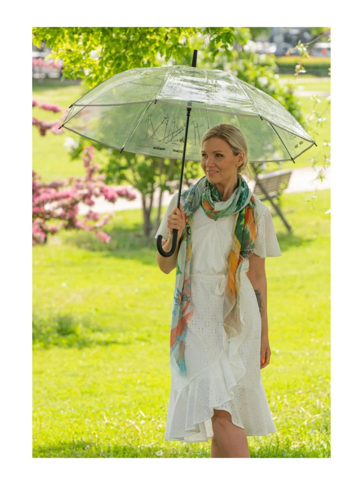 Muumi Vaarallinen matka huivi