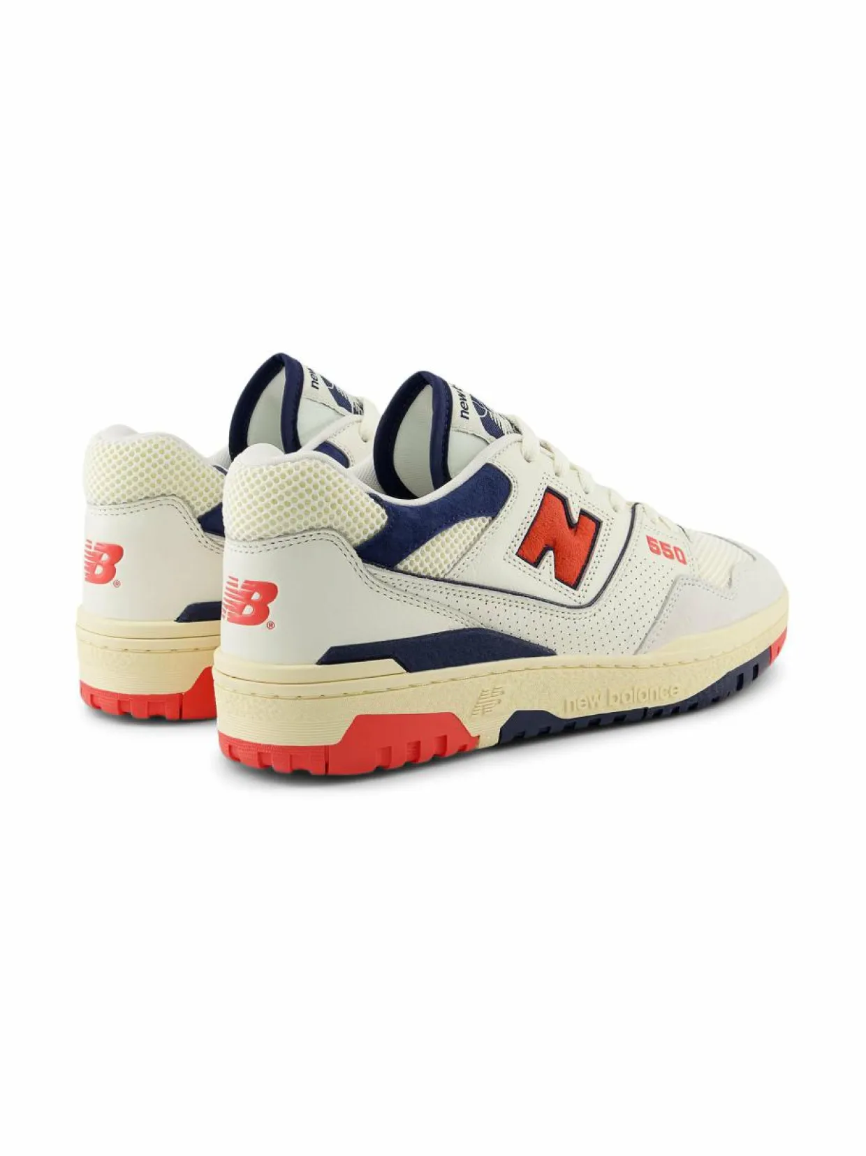 550-nahkasneakerit