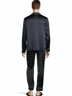 Neal -silkkipyjama lahjapakkauksessa