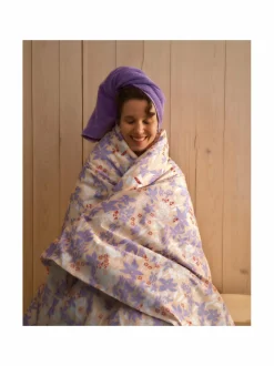 Niiskuneiti-kylpypyyhe 70 x 140 cm