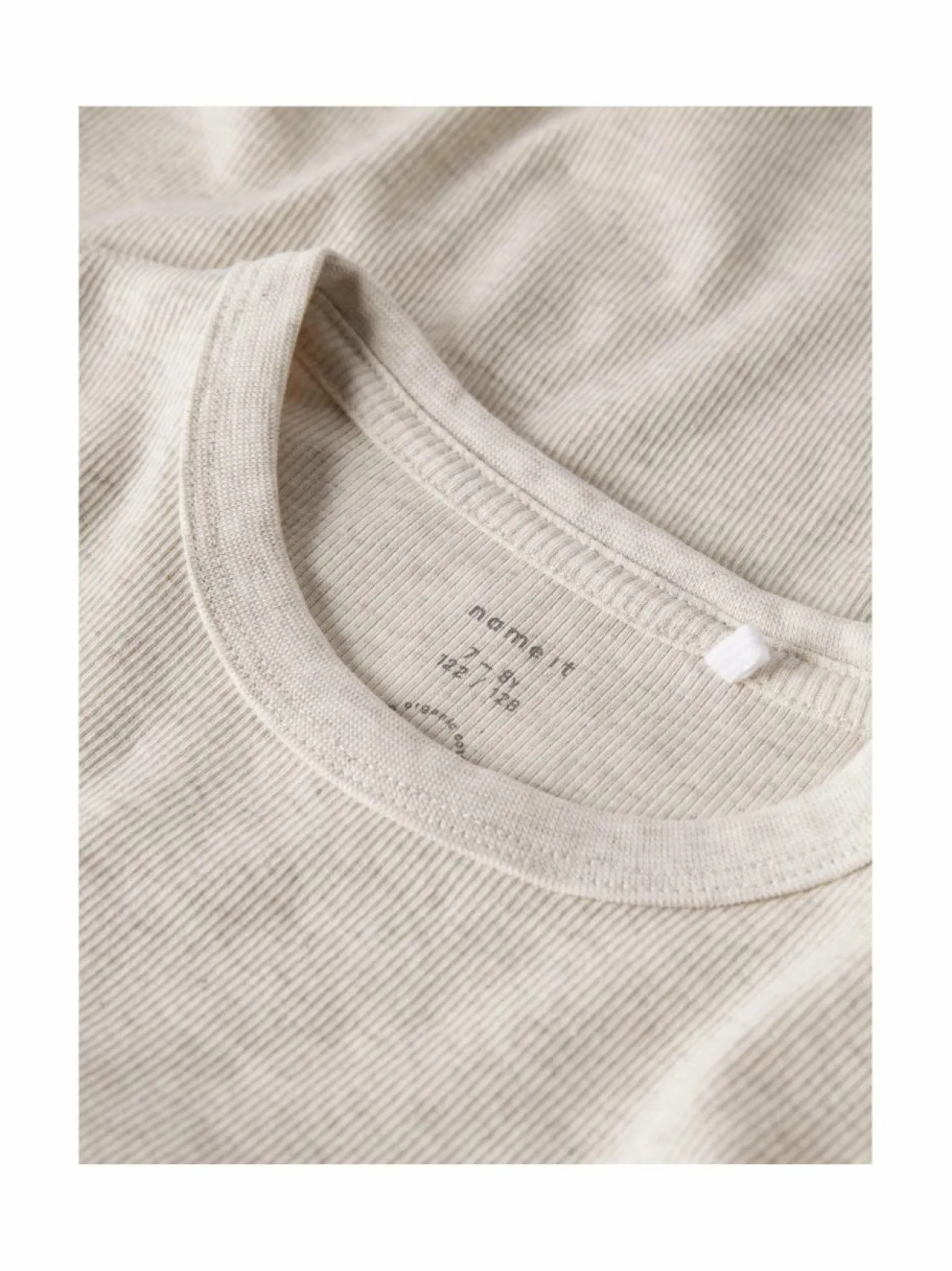 NkfNakal-trikoopaita