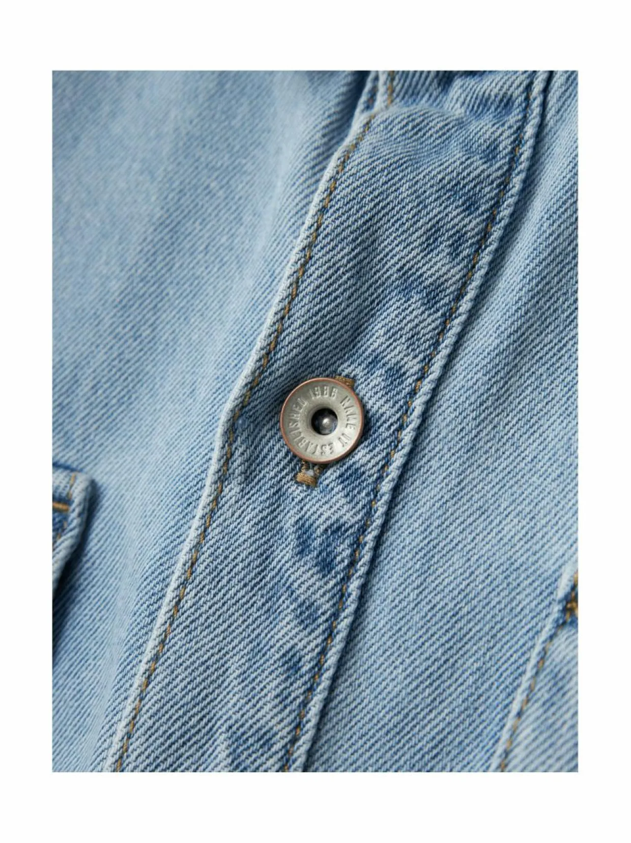 NkmSeven-farkkupaita