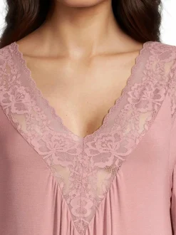 Pitkähihainen yömekko