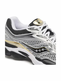 Progrid Omni 9 -sneakerit