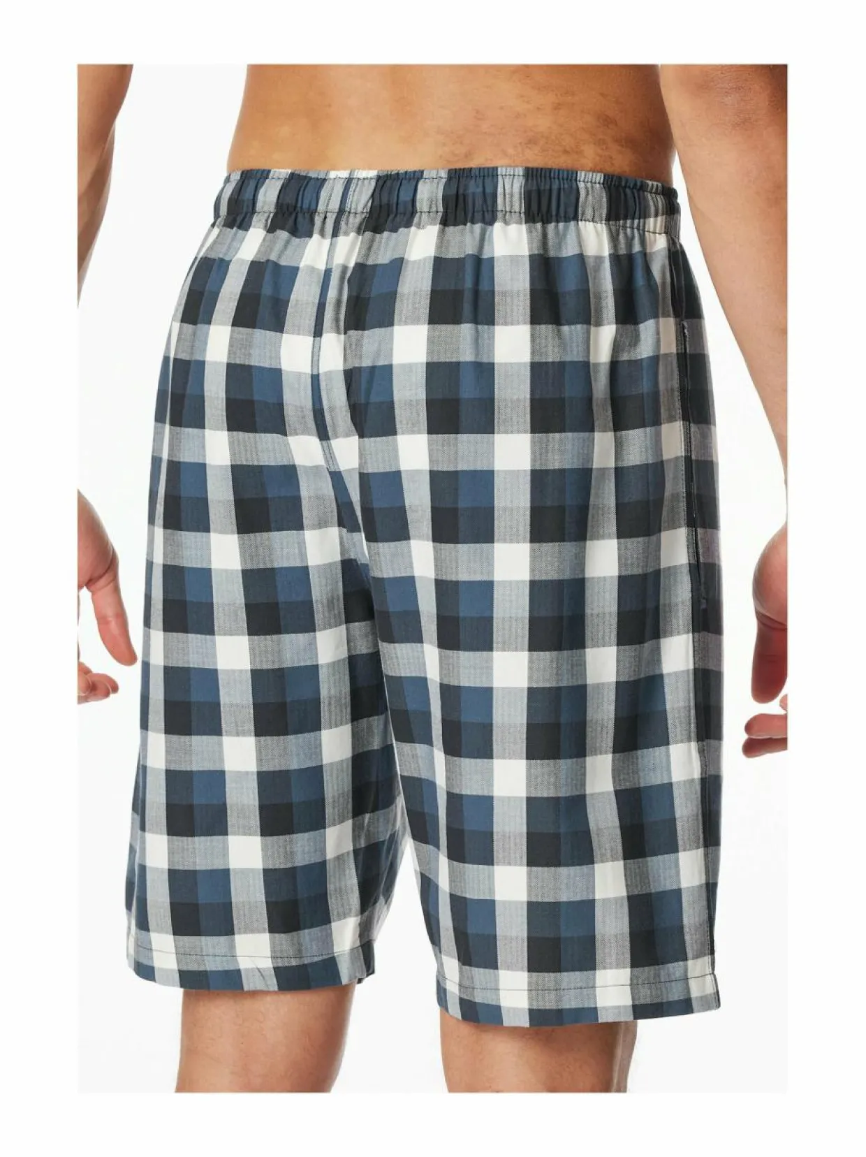 Ruudulliset bermudashortsit