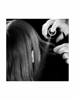 Shaper Zero Gravity -hiuskiinne 300 ml