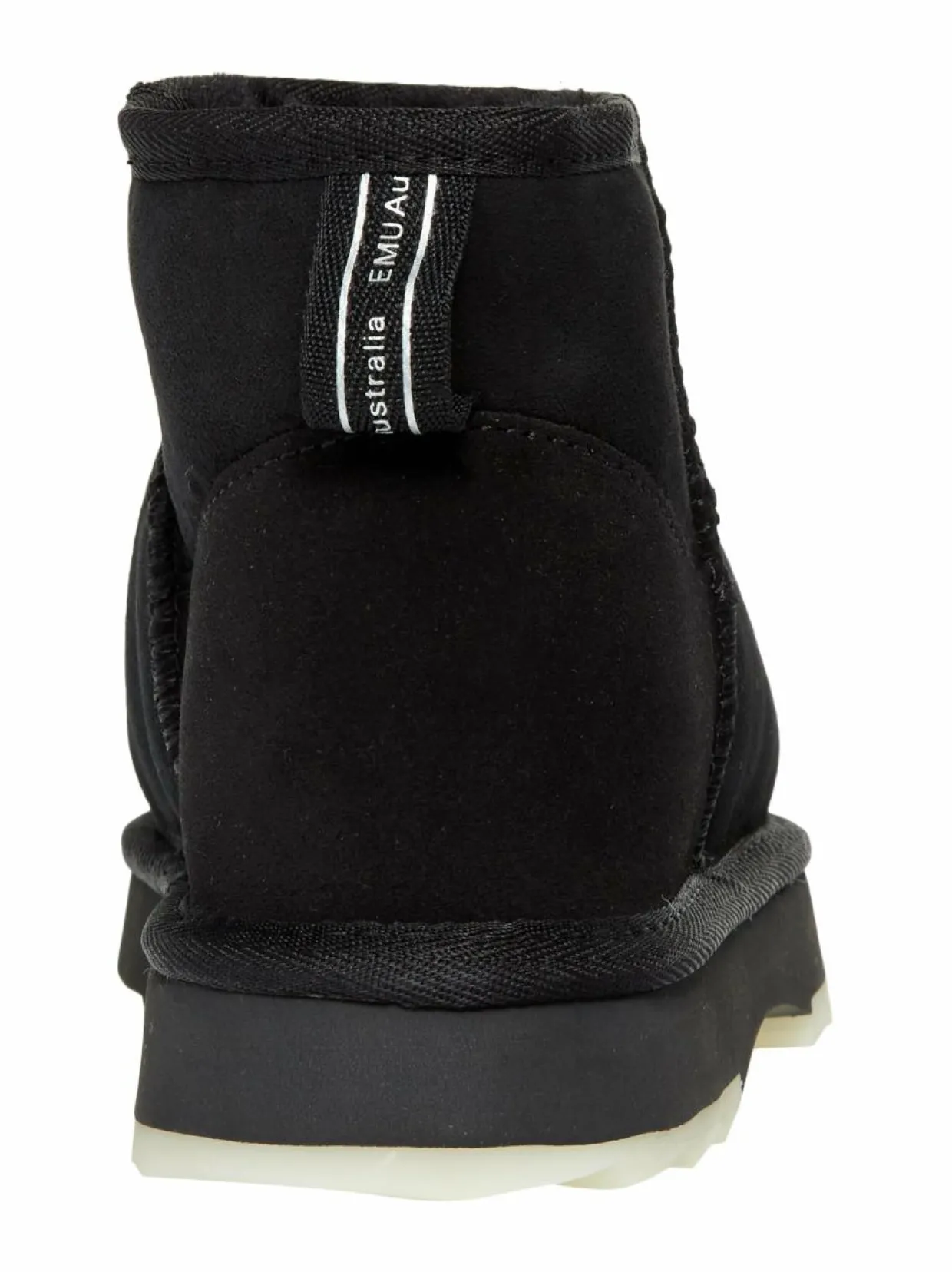 Sharky Micro -mokkanahkanilkkurit lampaanturkisvuorella