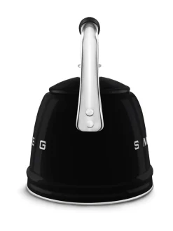 Smeg viheltävä vesipannu WKF01BL, musta