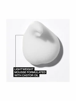 Styling Touchable Texture -muotoiluvaahto 200 ml