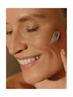 Sunleÿa Anti-Aging Sun Care SPF30 - aurinkovoide