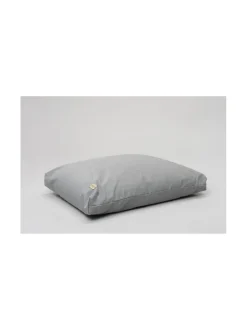 Syli- säänkestävä lattiatyyny